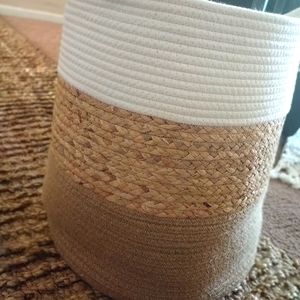 NWT* EXTRA LG FLOOR BASKET!😍
